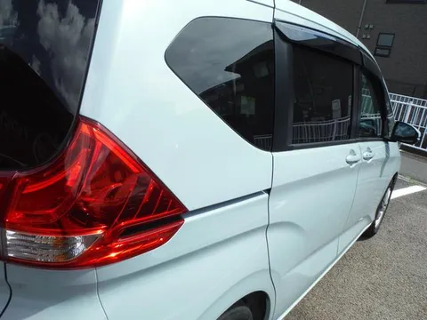 Honda Freed Plus
