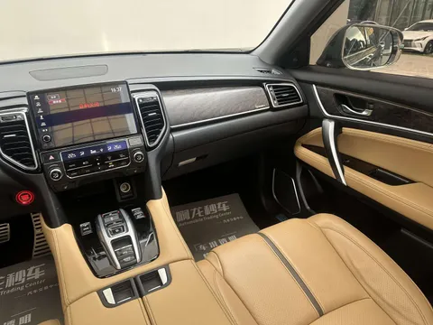 Honda UR-V