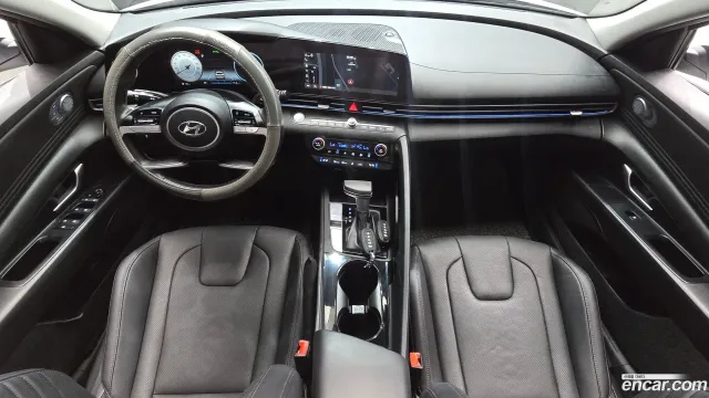 Hyundai Elantra (Avante)