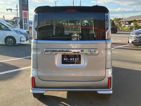 Suzuki Spacia Custom