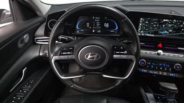 Hyundai Elantra (Avante)