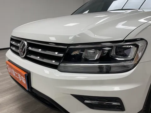 Volkswagen Tiguan L