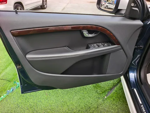 Volvo S80L