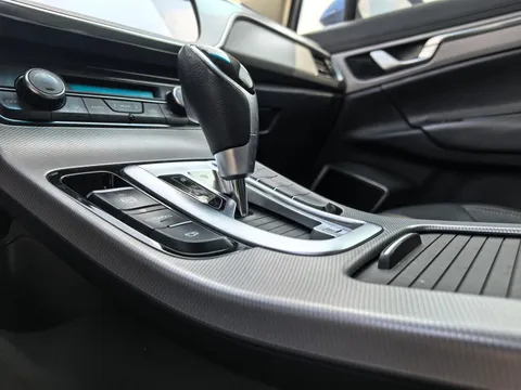 Geely Emgrand GS