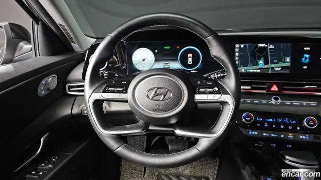 Hyundai Elantra (Avante)