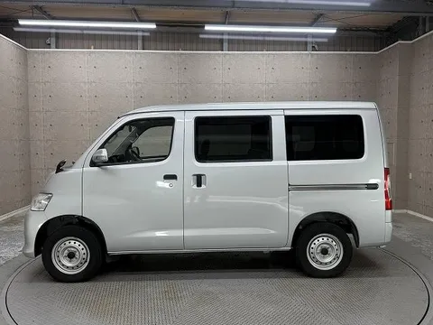 Toyota TownAce Van