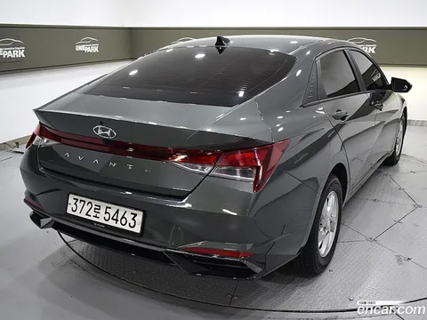 Hyundai Elantra (Avante)