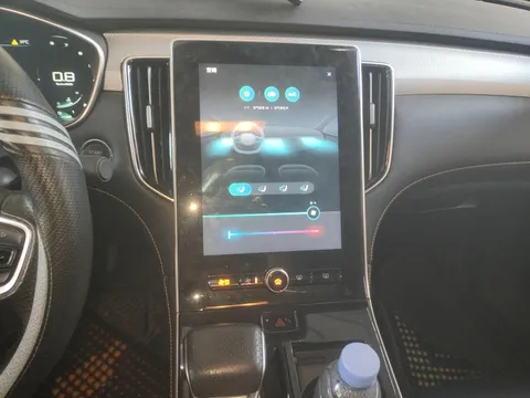 Roewe i6