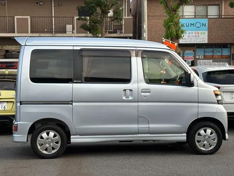 Daihatsu Atrai Wagon