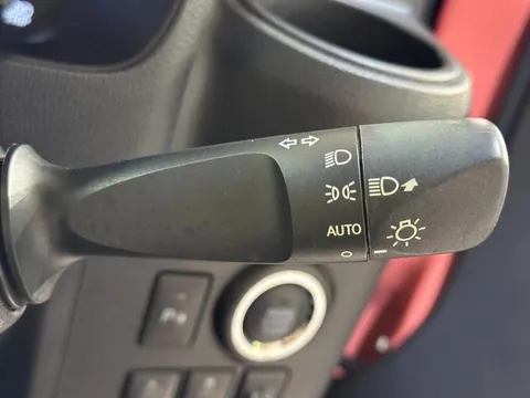 Daihatsu Mira Tocot