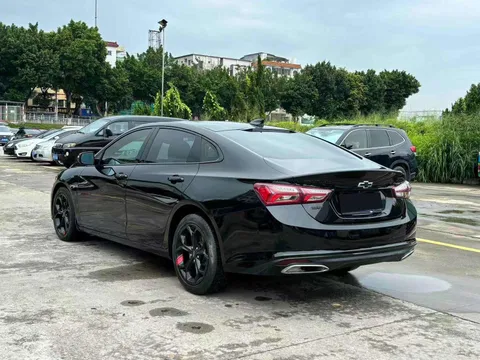 Chevrolet Malibu XL