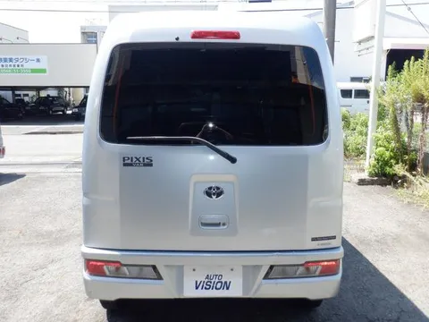 Toyota Pixis Van