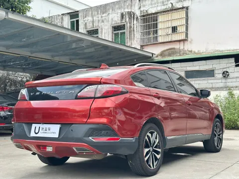 Venucia T90