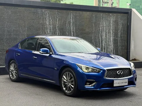 Infiniti Q50L
