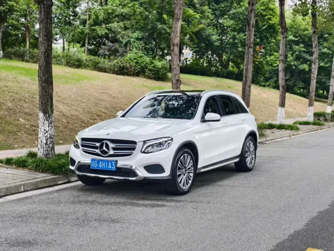 Mercedes-Benz Mercedes-Benz GLC