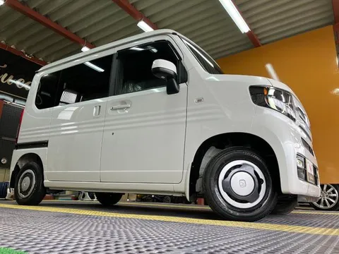 Honda N-VAN Plus Style