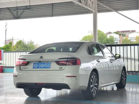 Citroen C6