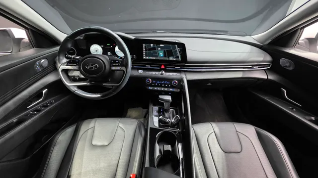 Hyundai Elantra (Avante)