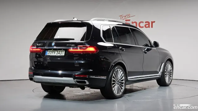 BMW X7