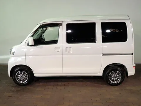 Toyota Pixis Van