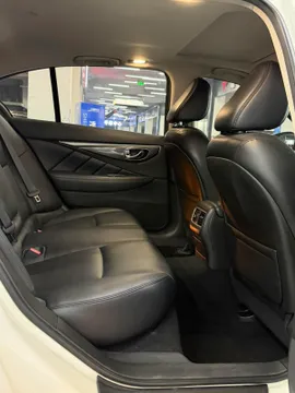Infiniti Q50L