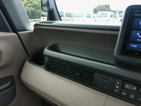 Honda N-BOX Joy