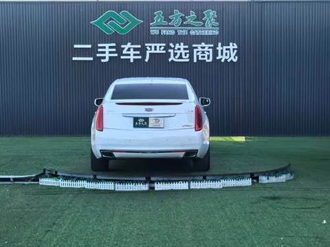 Cadillac XTS