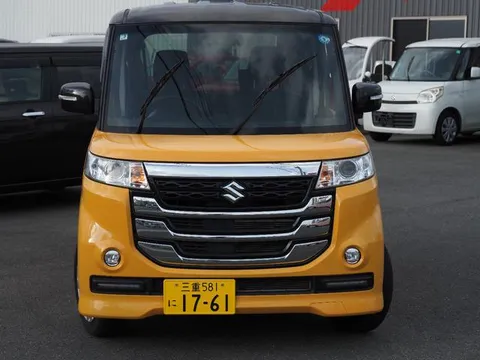 Suzuki Spacia Custom Z