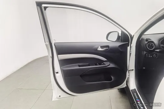 Kia KX1