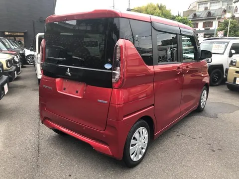 Mitsubishi eK Space