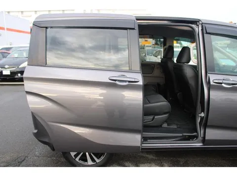 Honda Freed Plus