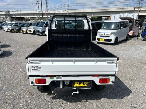 Nissan Clipper Truck