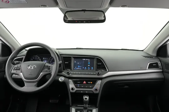 Hyundai Elantra (Avante)