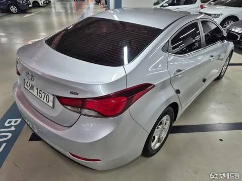 Hyundai Elantra (Avante)