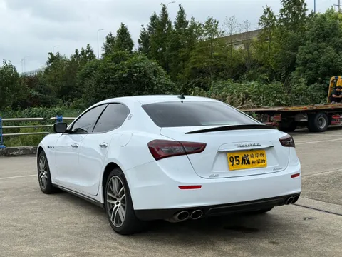 Maserati Ghibli