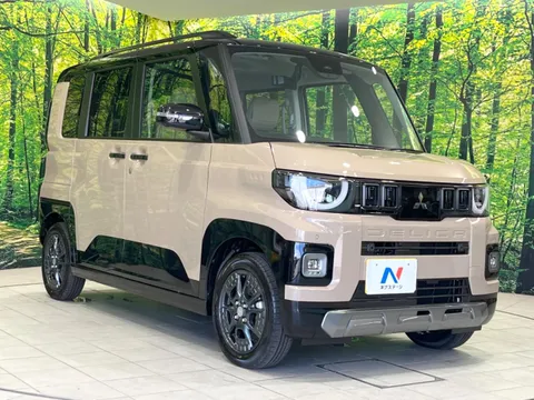 Mitsubishi Delica Mini