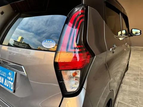 Mitsubishi eK X