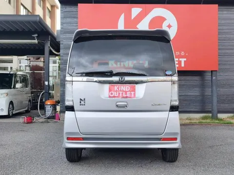 Honda N-BOX Custom