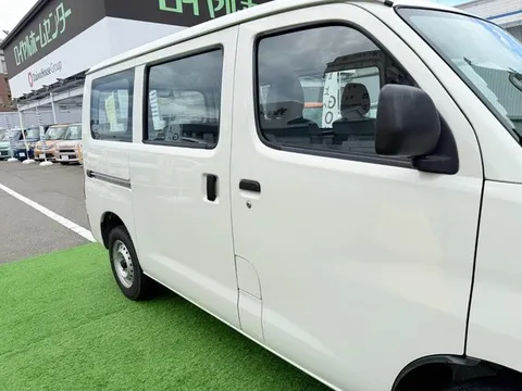 Toyota TownAce Van