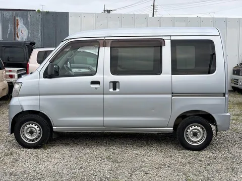 Daihatsu Hijet Cargo
