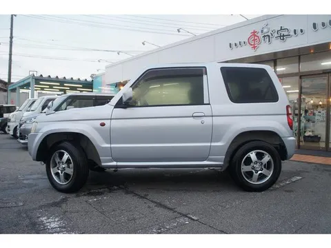 Nissan KIX