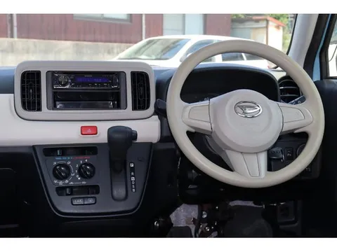 Daihatsu Mira Tocot