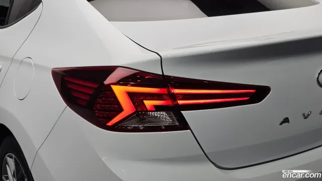 Hyundai Elantra (Avante)