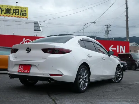 Mazda MAZDA3 Sedan