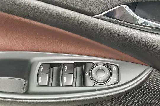 Buick GL6