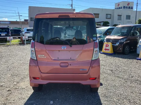 Nissan Dayz Roox