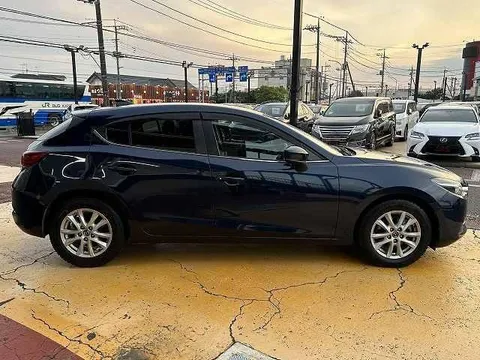 Mazda Axela Sport