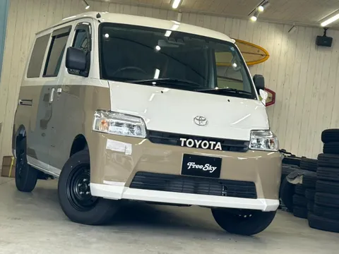 Toyota TownAce Van