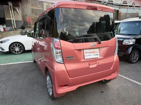 Nissan Dayz Roox