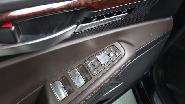 Genesis G90 (EQ900)